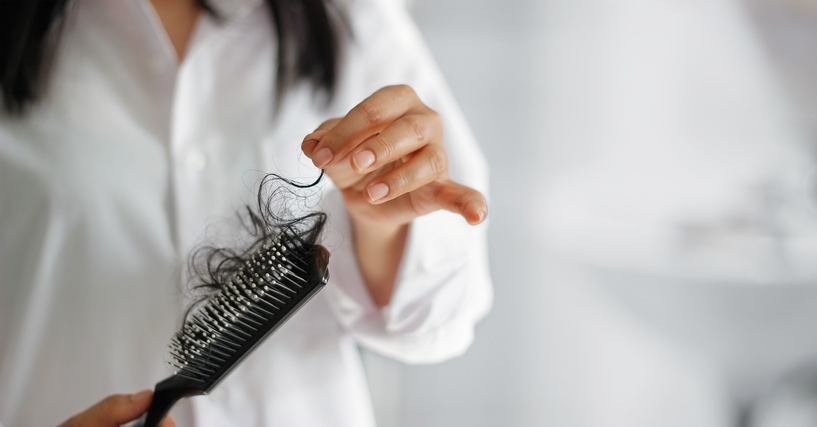 Você sabe quais são as causas da queda de cabelo? A gente explica!