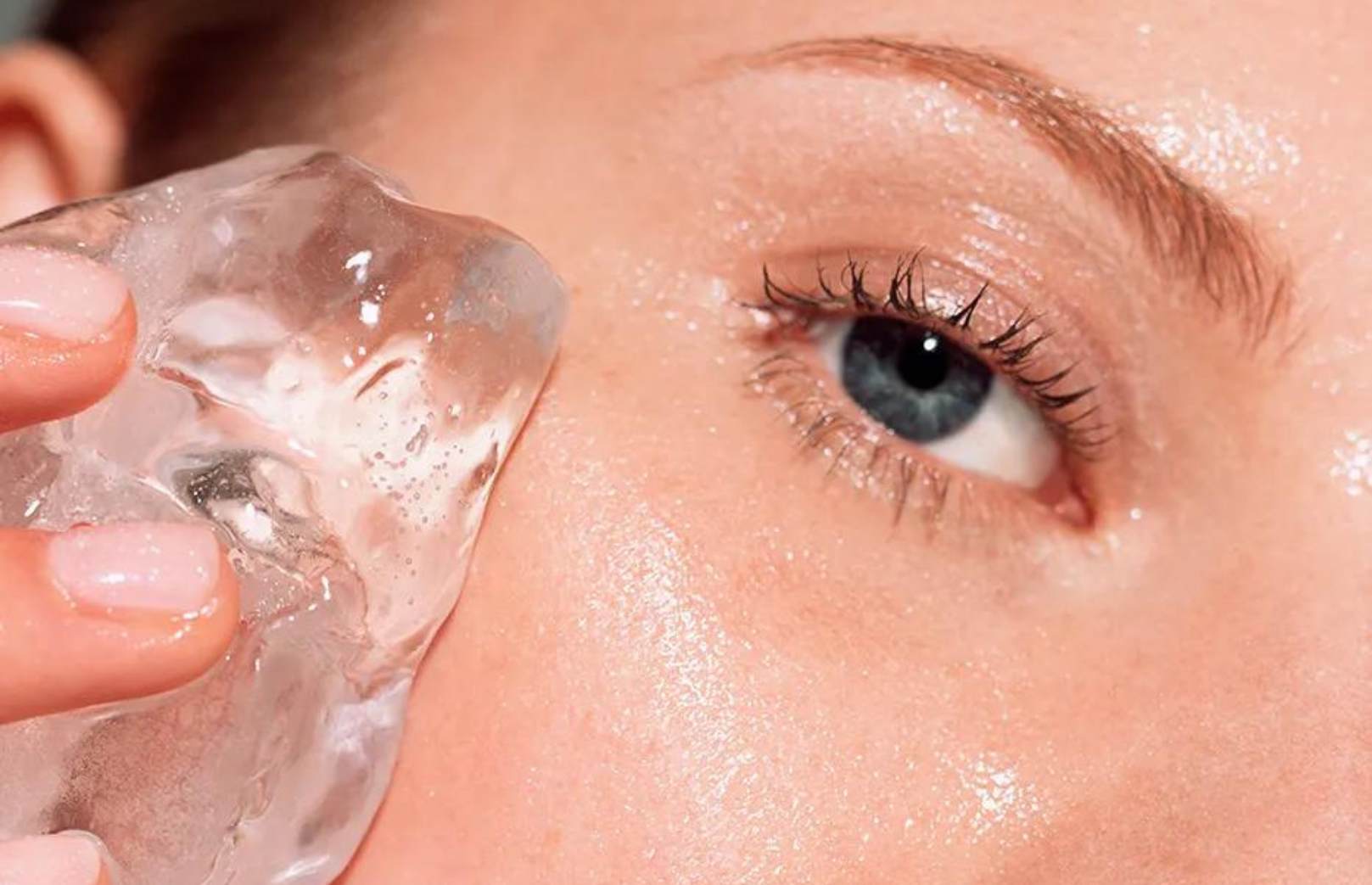 Descubra o poder do gelo no rosto para rotina de beleza! - Blog Supérbia